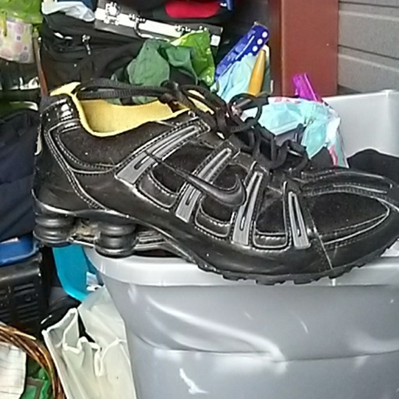 Shox - Picture 2 of 2